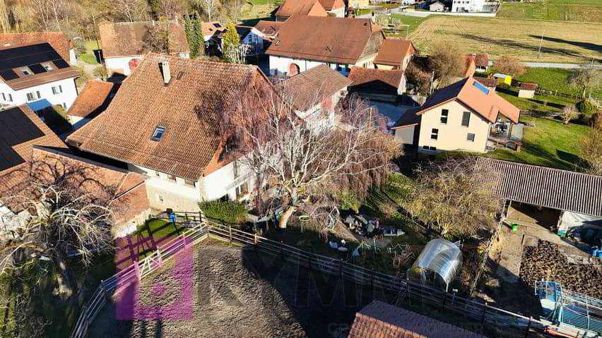 Magnifique ferme équestre rénovée - 3 appartements - Ogens (VD)