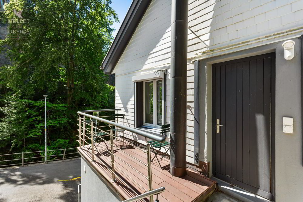 Urbanes Einfamilienhaus mit Atelier nahe Altstadt und Mülenenschlucht - Ansicht 4