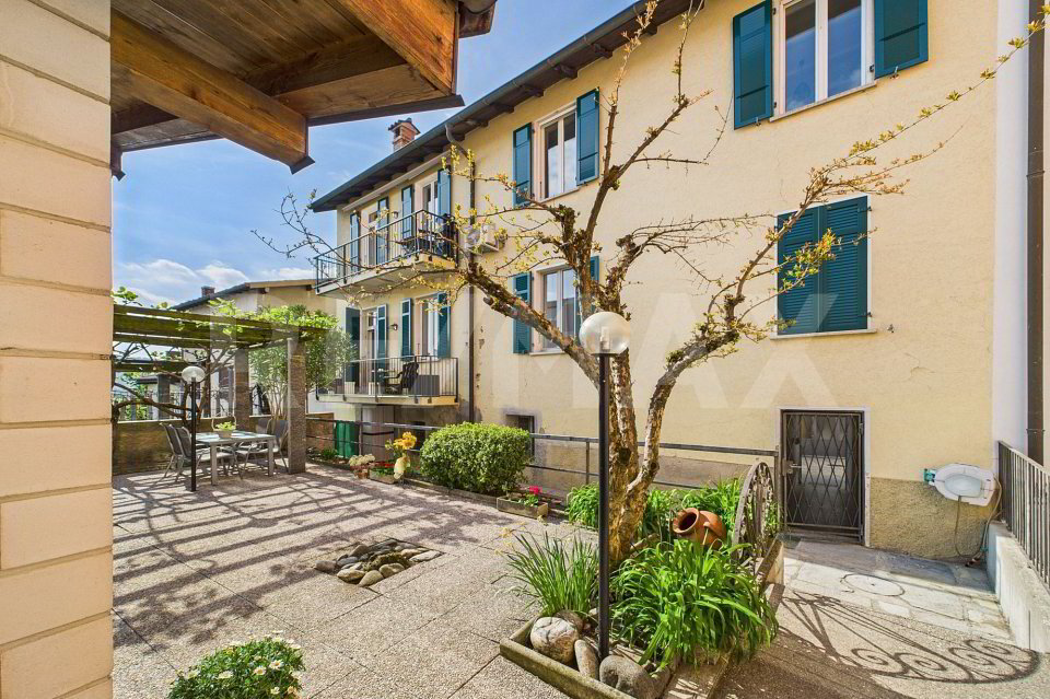 null rooms Miscellaneous to buy in Balerna - image 1/11
