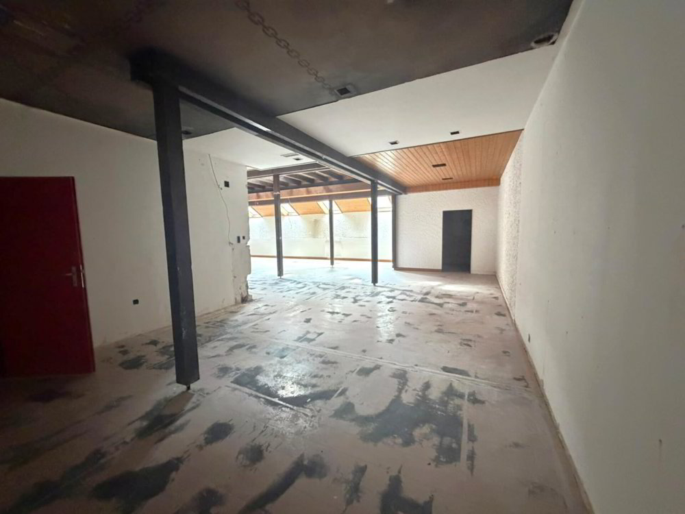 St-Imier, bureau / cabinet idéalement situé de 260 m² - Ansicht 3