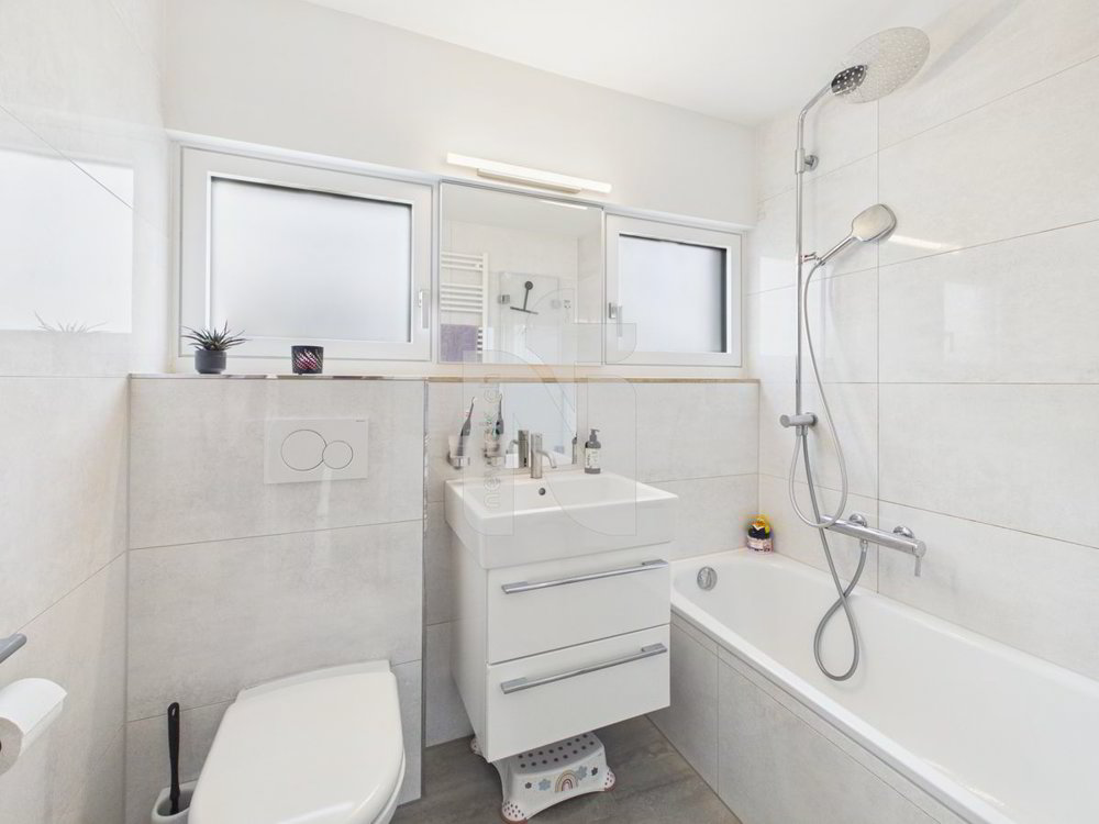 4 Zimmer Haus zum verkaufen in Therwil - Bild 1/13
