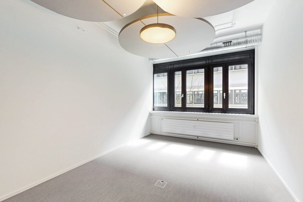 null rooms Office & Commercial for rent in Münchenbuchsee - image 1/13