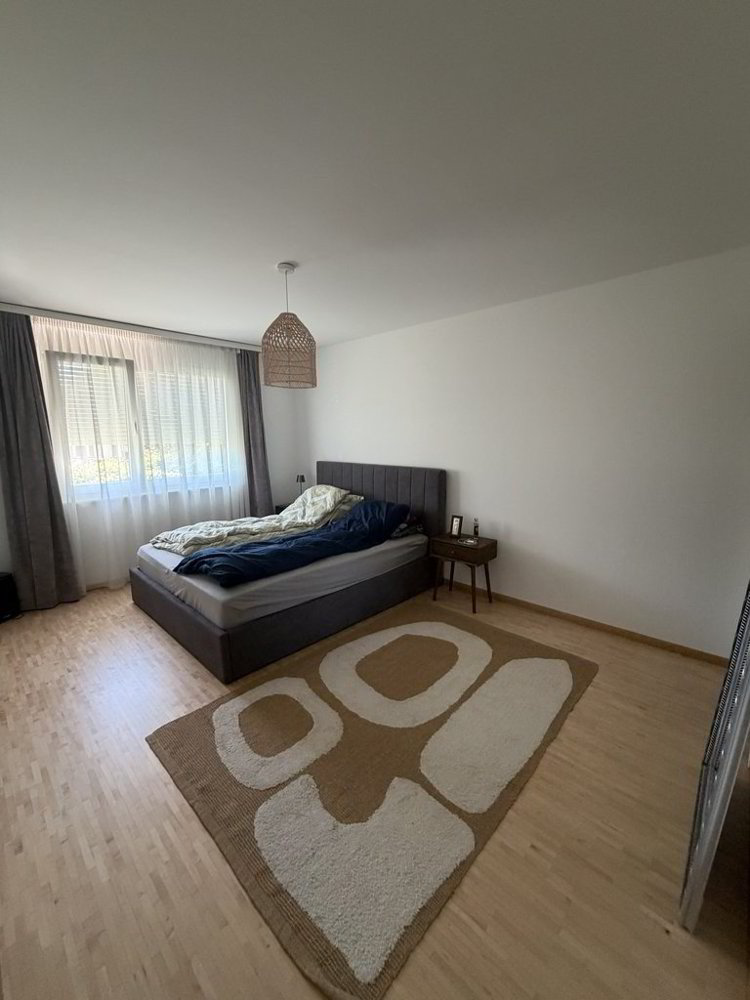 4 rooms Apartment for rent in St-Sulpice VD - image 1/8