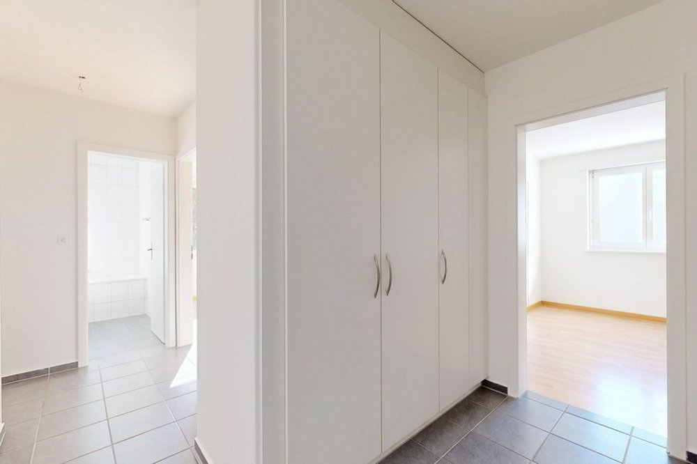 Wohnung – Binningen, St. Margarethen, Bezirk Arlesheim - Mehr