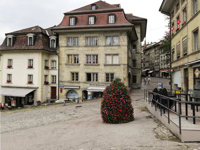 2 rooms Apartment for rent in Fribourg - image 1/8