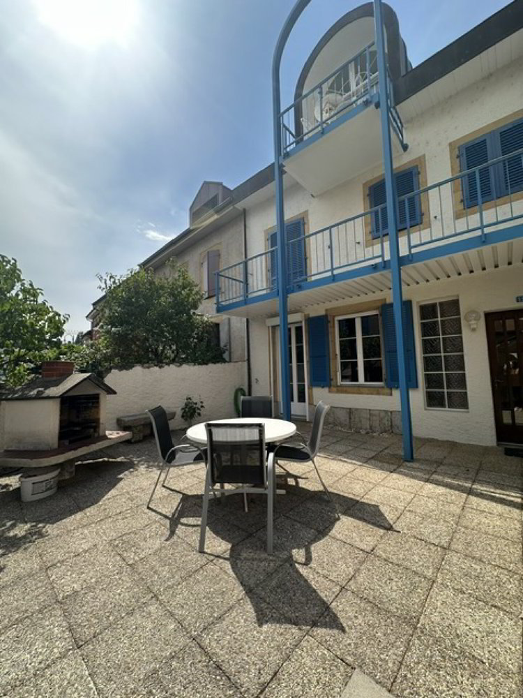 3.5 rooms Apartment to buy in Cortaillod - image 1/7