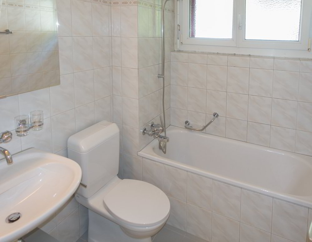 Appartamento di 4 locali in affitto a Mollis - immagine 1/10