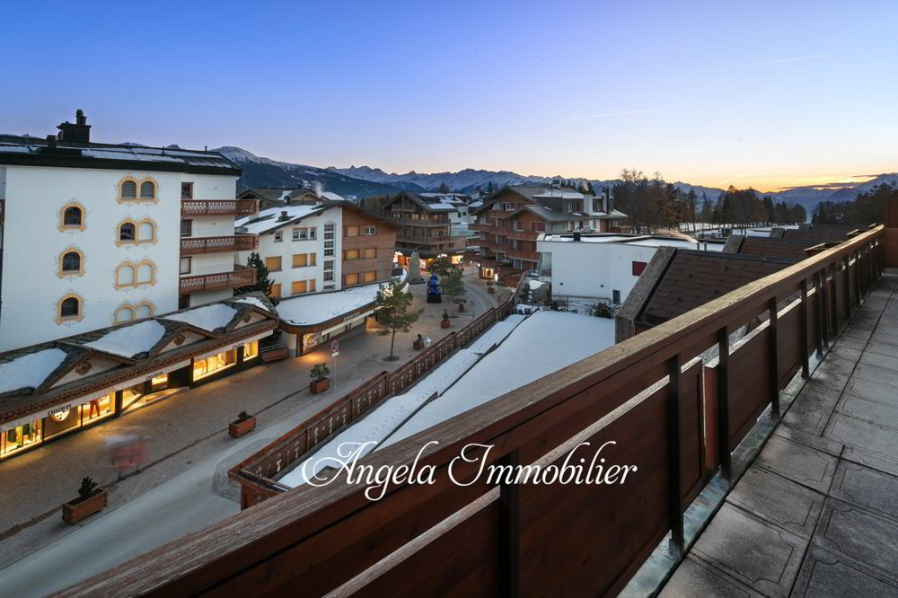 Appartement 7 pièces à acheter à Crans-Montana - image 1/13