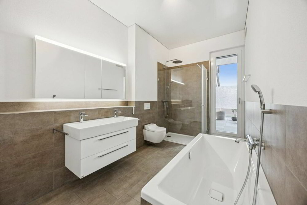 6 Zimmer Wohnung zum verkaufen in Sulgen - Bild 1/13