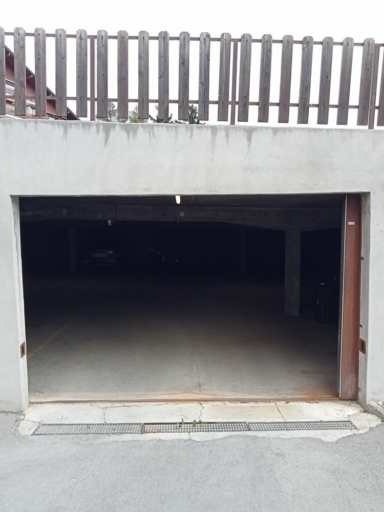 Parcheggio, garage di null locali in vendita a Crans-Montana - immagine 1/3