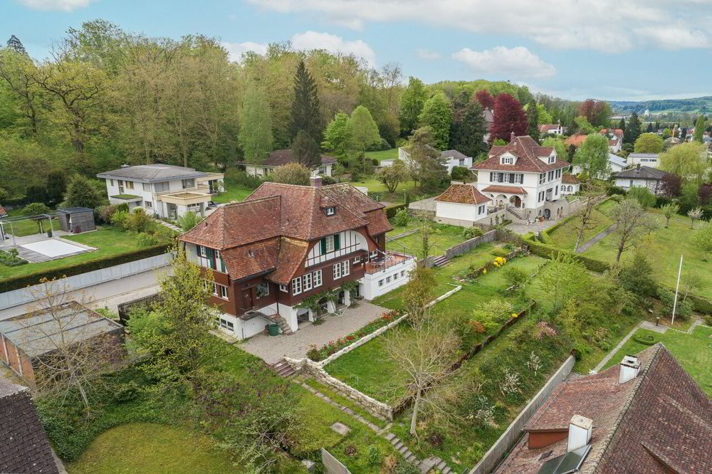 9 rooms House to buy in Langenthal - image 1/10