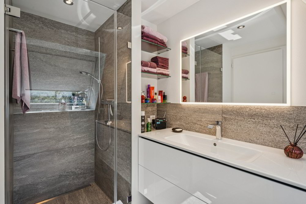 Maison 8 pièces à acheter à Russikon - image 1/13