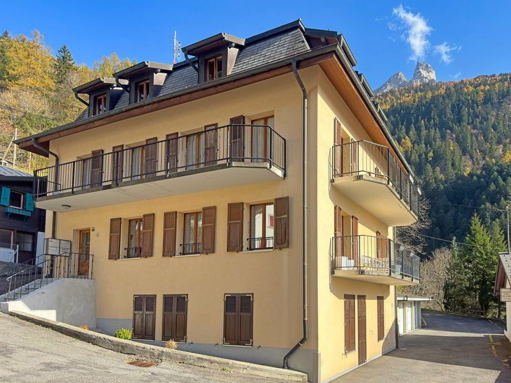 Appartement 3 pièces à louer à Lavey-Village - image 1/10