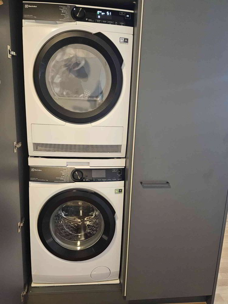 Appartamento di 2.5 locali in affitto a Neuhausen am Rheinfall - immagine 1/10