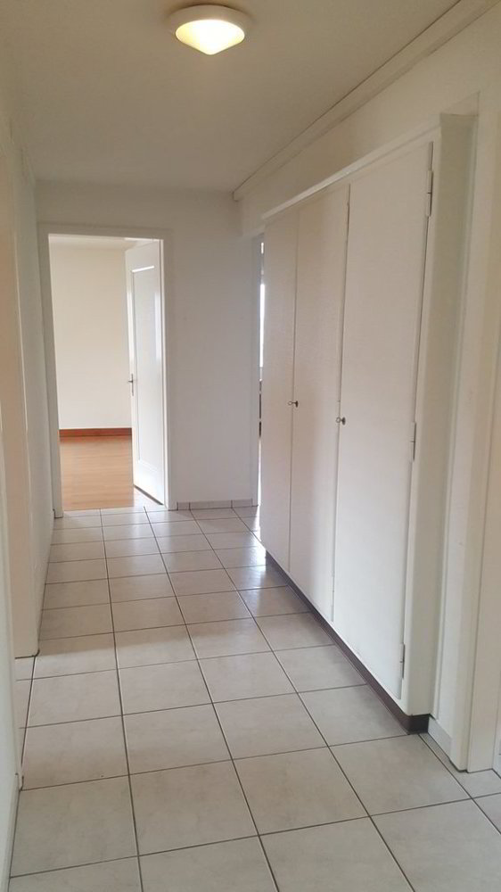 Appartamento di 4 locali in affitto a Windisch - immagine 1/7