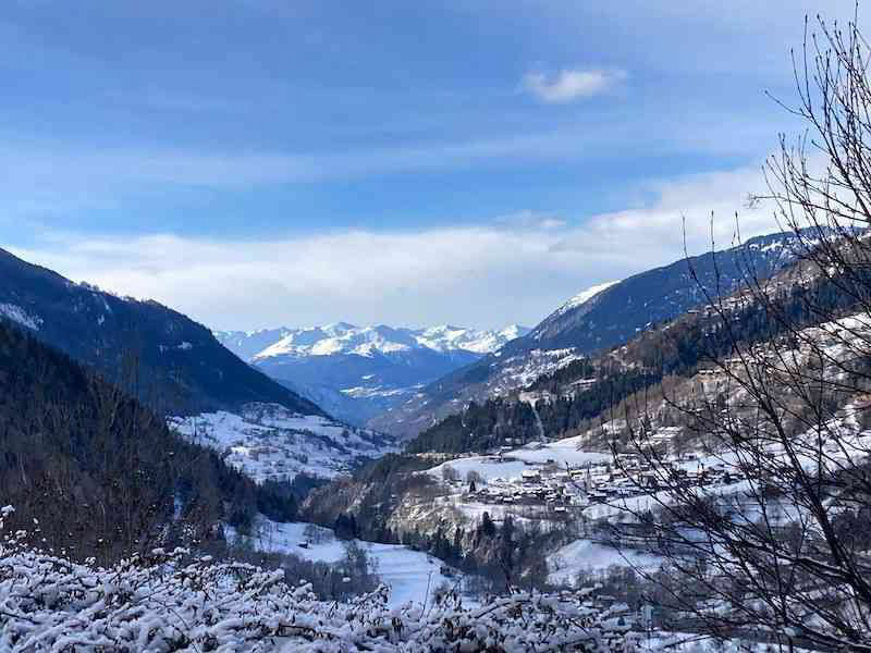 3.5 rooms Apartment to buy in Ernen - image 1/13