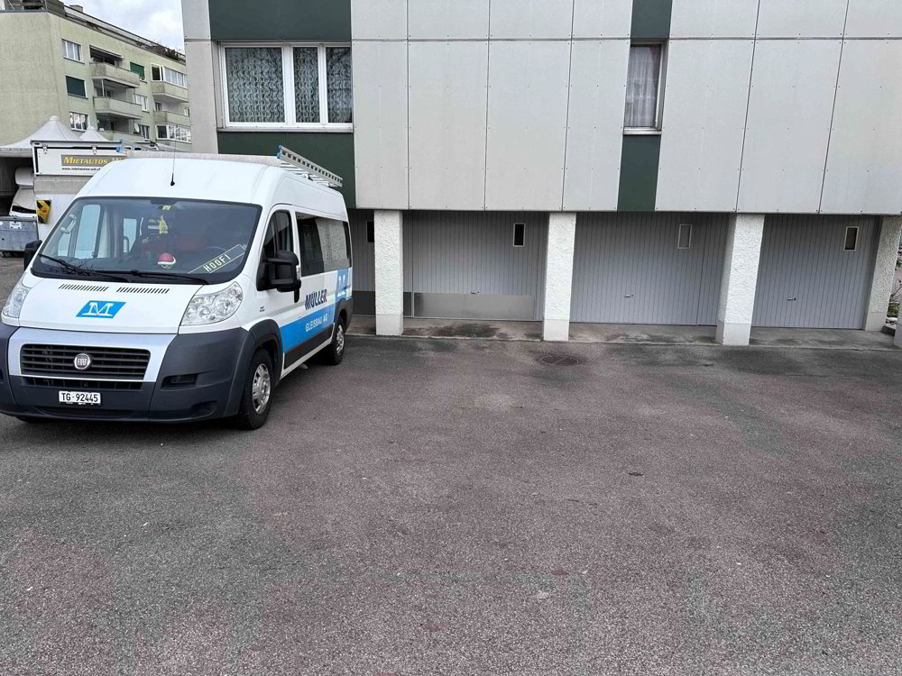 null Zimmer Parkplatz, Garage zu vermieten in Wil SG - Bild 1/5