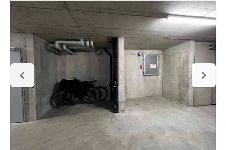 Parking, garage null pièces à louer à Münsingen - image 1/1