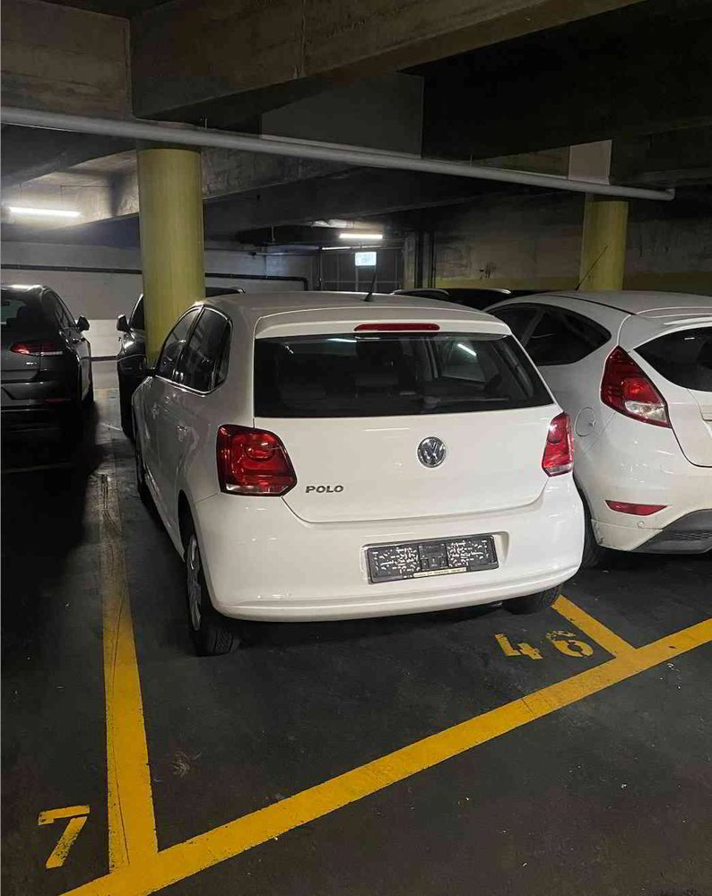 null rooms Car park, garage for rent in Lausanne - image 1/1