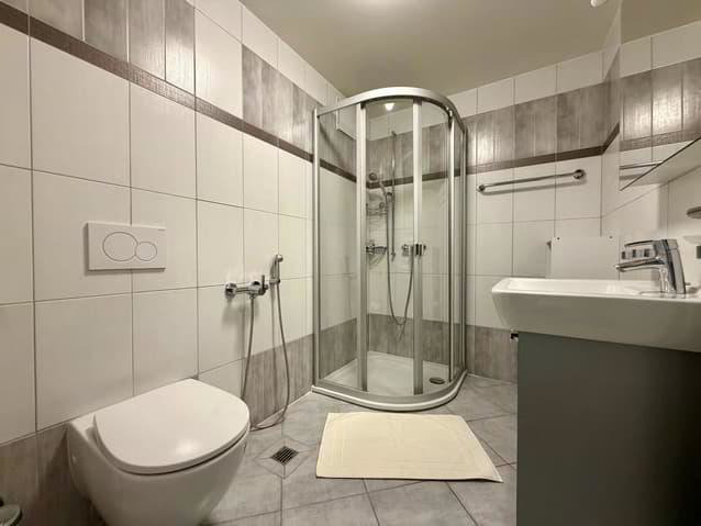 4.5 rooms Apartment to buy in Montreux - image 1/11