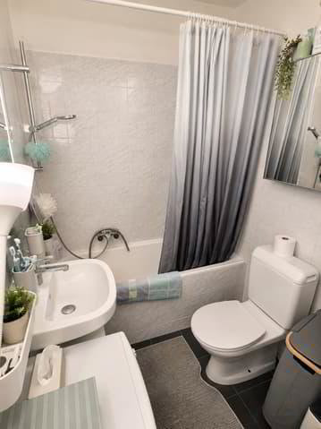 7 Zimmer Haus zum verkaufen in Petit-Lancy - Bild 1/13