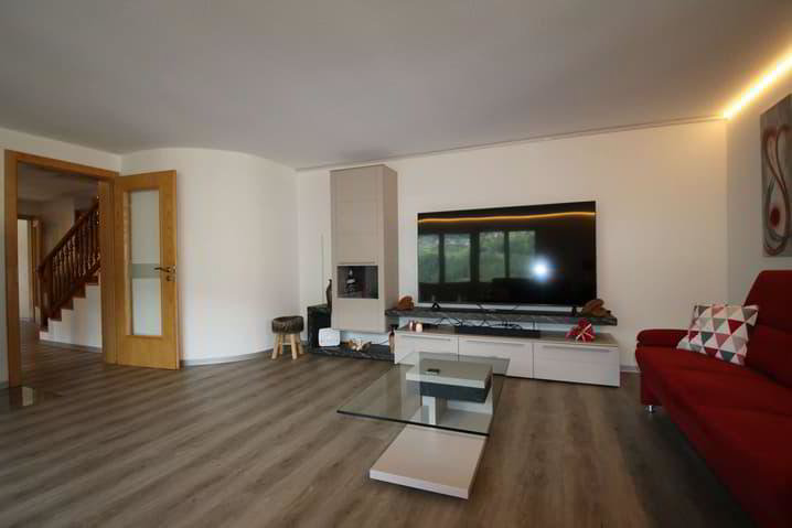 Wohnung – Embd, Zum Chriz - Mehr