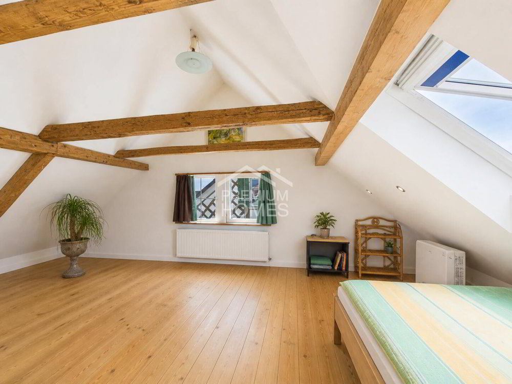 Immeuble d'habitation de 8 pièces en vente à Sulgen - 244 m² - Ansicht 4