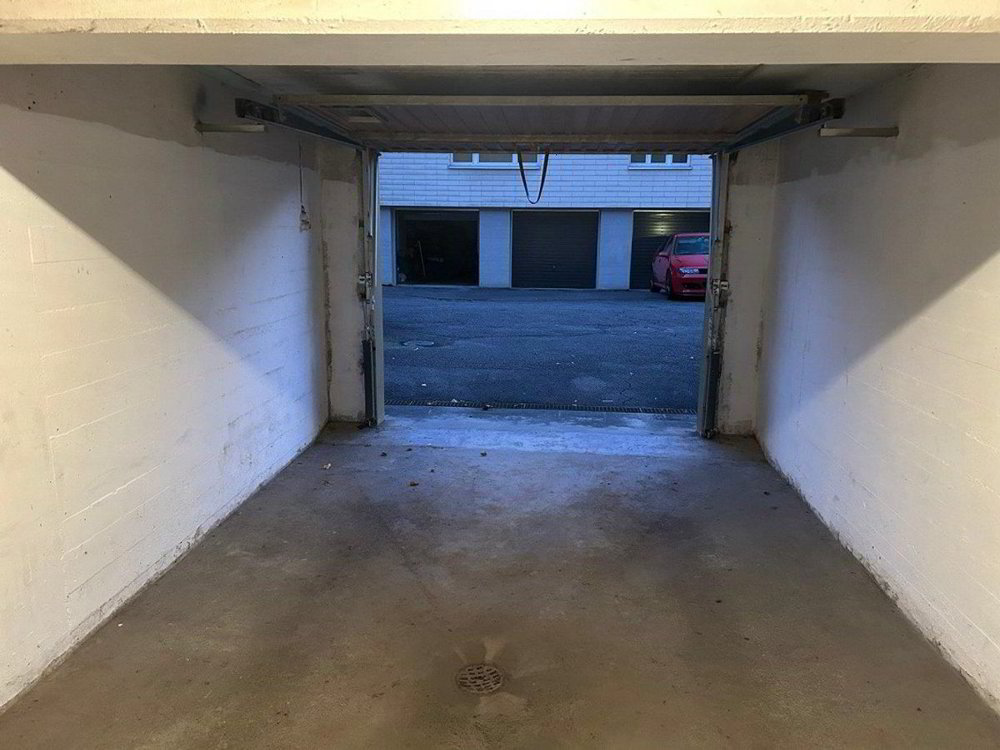 null Zimmer Parkplatz, Garage zu vermieten in Altdorf UR - Bild 1/3