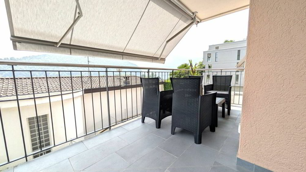 1.5 rooms Apartment for rent in Pura - image 1/11