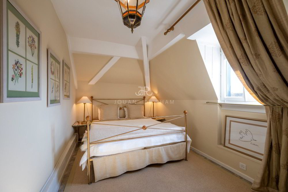 4 rooms House to buy in Aubonne - image 1/13