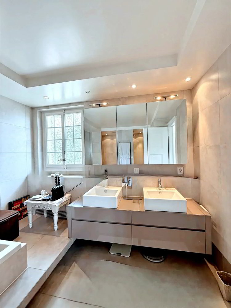 Casa di 11 locali in vendita a Lausanne - immagine 1/13
