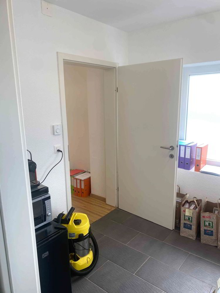 2 rooms Office & Commercial to buy in Abtwil SG - image 1/11