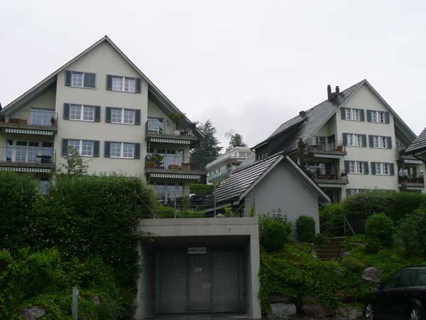 Parcheggio, garage di null locali in affitto a Erlenbach ZH - immagine 1/1