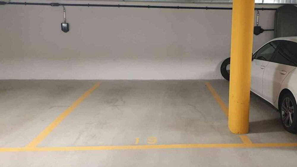 Parcheggio, garage di null locali in vendita a Güttingen - immagine 1/2
