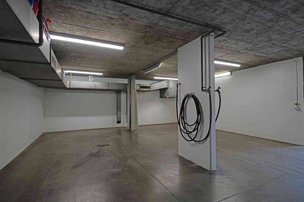 Parcheggio, garage di null locali in vendita a Itingen - immagine 1/2