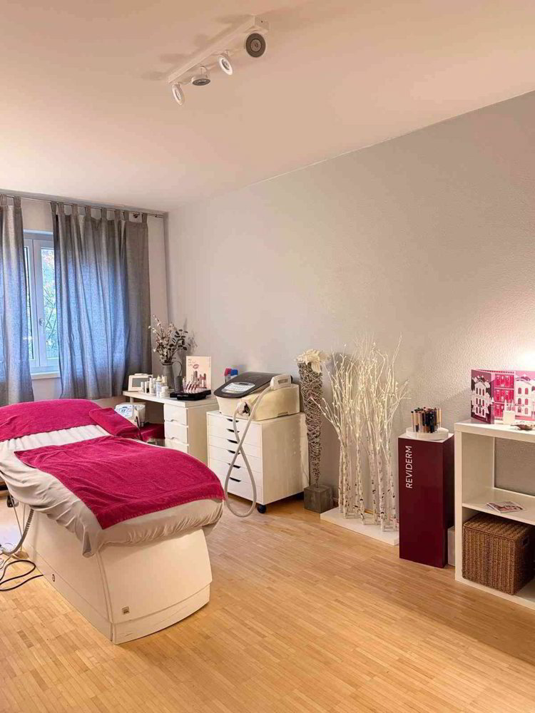 Ufficio & Commercio di 1 locali in affitto a Aesch BL - immagine 1/1