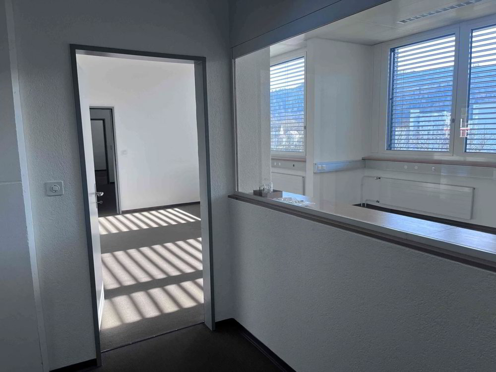 1'676 m² Gewerbefläche 145.-/m2/J. - Ansicht 3