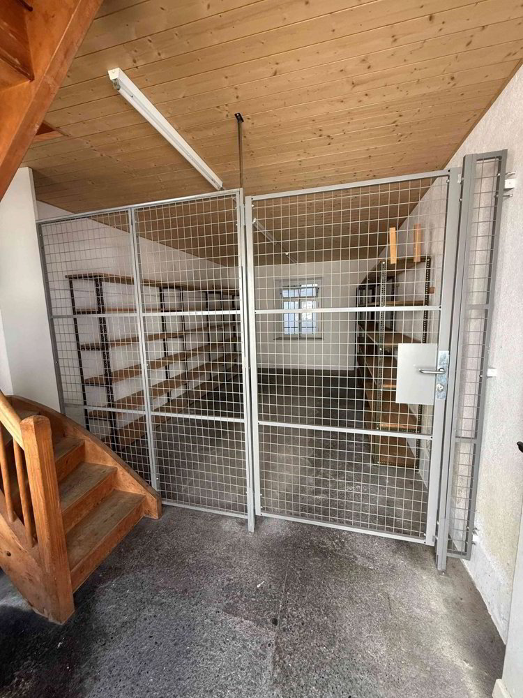 1 Zimmer Büro zu vermieten in Schwyz - Bild 1/4