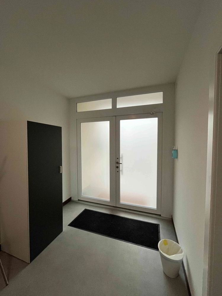 4.5 rooms Office & Commercial for rent in Clarens - image 1/12