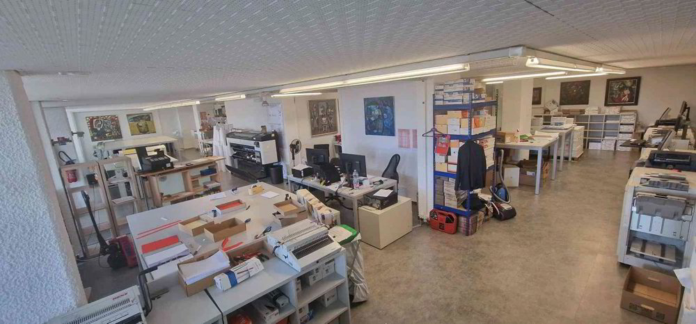 Bureau & Commerce 2 pièces à louer à Renens VD - image 1/5
