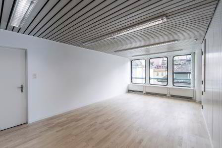 Ufficio & Commercio di null locali in affitto a Lucerne - immagine 1/2