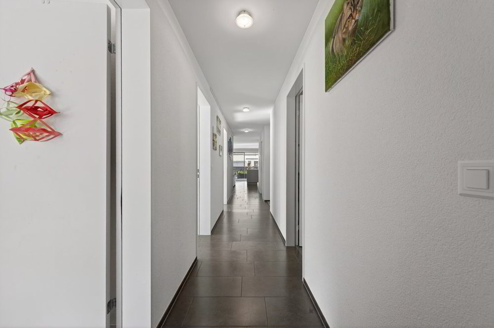 Appartamento di 4 locali in vendita a Schattdorf - immagine 1/13