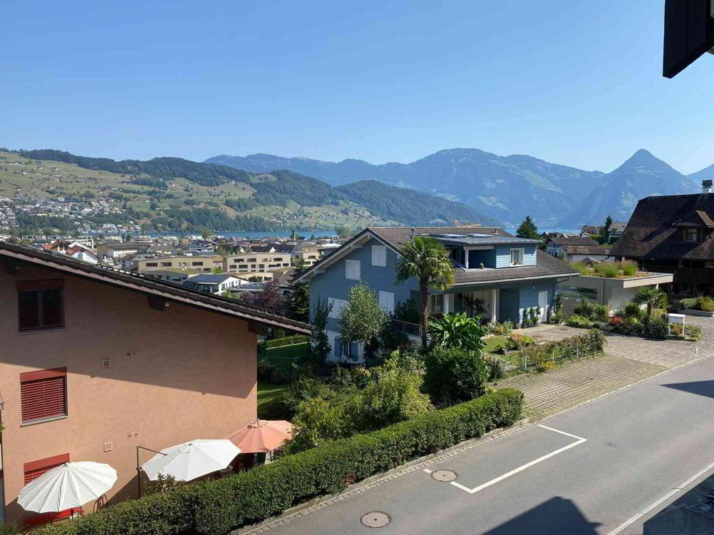 Appartamento di 3.5 locali in affitto a Buochs - immagine 1/10