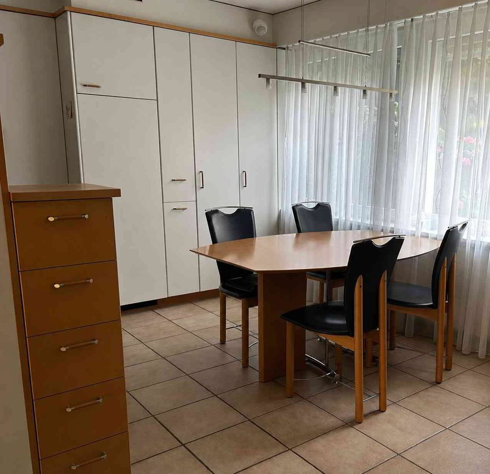 4.5 Zimmer Wohnung zu vermieten in Menzingen - Bild 1/12