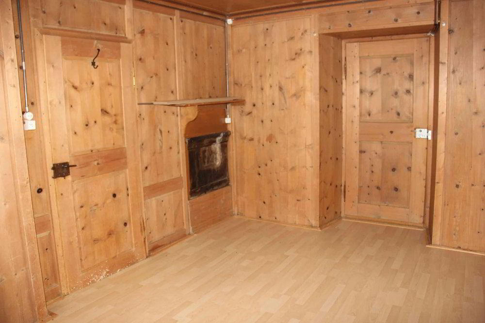 Appartement 4 pièces à louer à Zillis - image 1/9