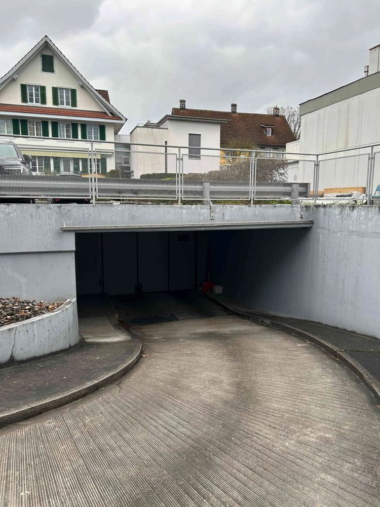 null Zimmer Parkplatz, Garage zu vermieten in Baar - Bild 1/5