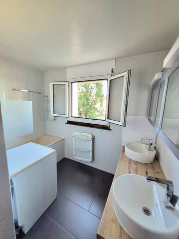 5 Zimmer Wohnung zum verkaufen in La Chaux-de-Fonds - Bild 1/9