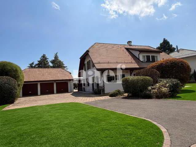 Maison 6 pièces à louer à Chéserex - image 1/13