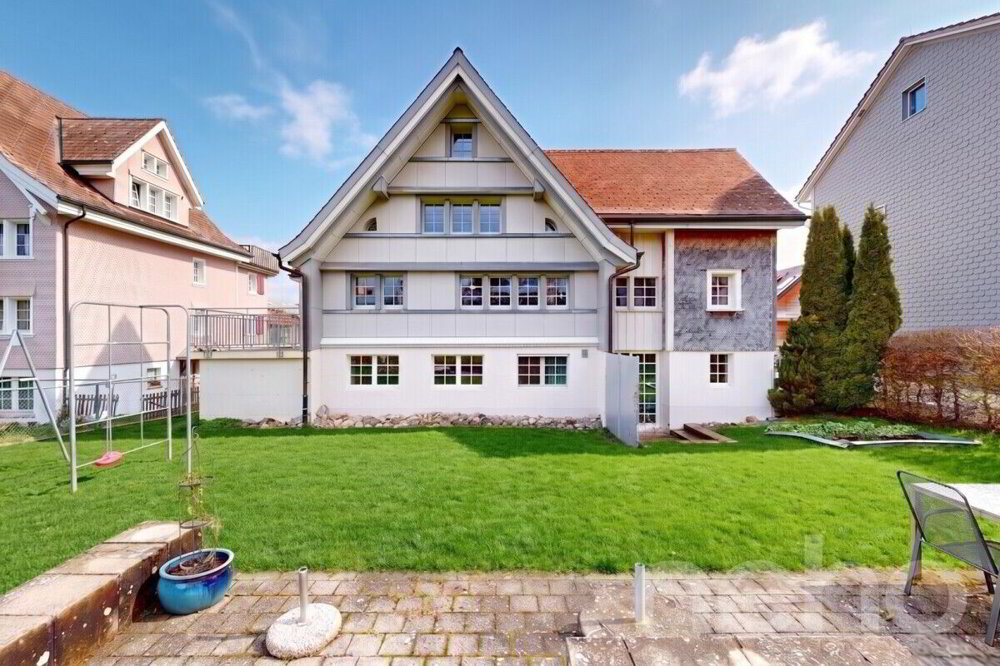 12 rooms Office & Commercial to buy in Hemberg - image 1/12