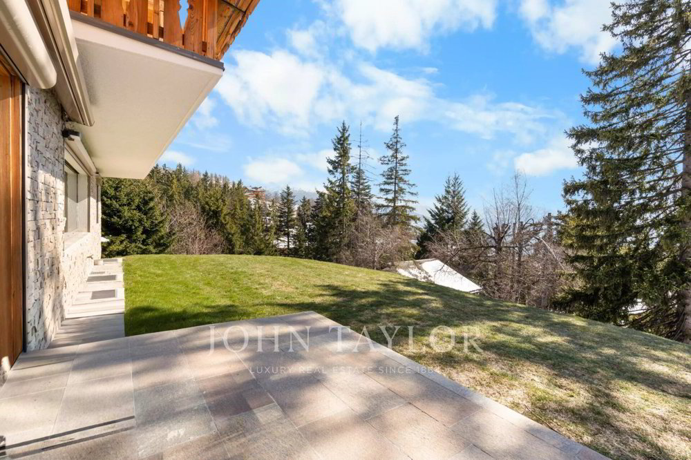 10 Zimmer Haus zum verkaufen in Crans-Montana - Bild 1/13